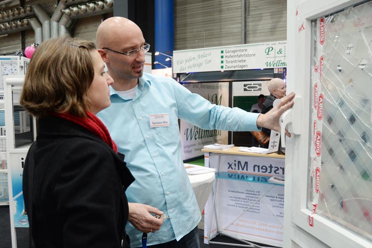 Persönliche Beratung, Workshops und zahlreiche Vorträge garantieren auf der NordHAUS-Messe in der Oldenburger Weser-Ems Halle umfassende Informationen zu den verschiedensten Themen rund ums Eigenheim.