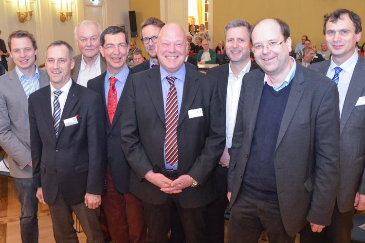 Dirk Warnecke, Initiator des Netzwerkes Nordwest isst besser, begrüßte gemeinsam mit den Netzwerkmitgliedern Minister Christian Meyer und Michael Marquardt von der Marketinggesellschaft der Niedersächsischen Land- und Ernährungswirtschaft Hannover.