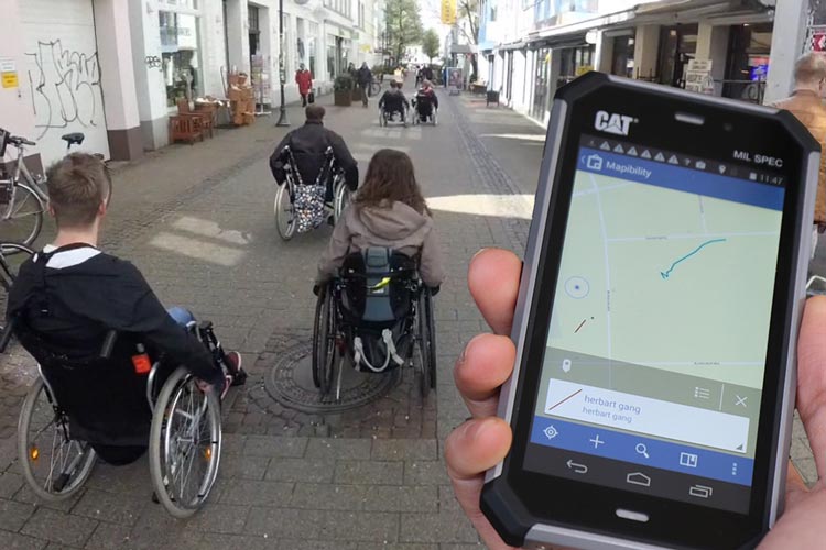 Geoinformatik-Studierende testeten in Oldenburg verschiedene Navigationssysteme aus der Perspektive von Rollstuhlfahrerinnen und Rollstuhlfahrern