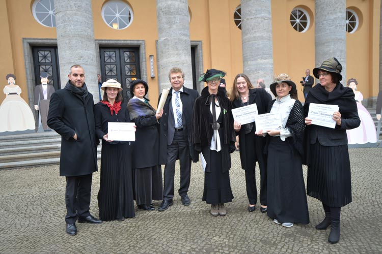 Die Grüne Landtagsfraktion machte im Vorfeld des Festprogramms auf das Thema Frauen in der Parlamentsgeschichte aufmerksam.