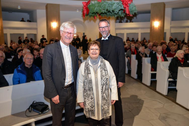 Bischof Jan Janssen und Sabine Blütchen begrüßten den EKD-Ratsvorsitzenden Prof. Dr. Heinrich Bedford-Strohm in der Oldenburger St. Lamberti-Kirche.