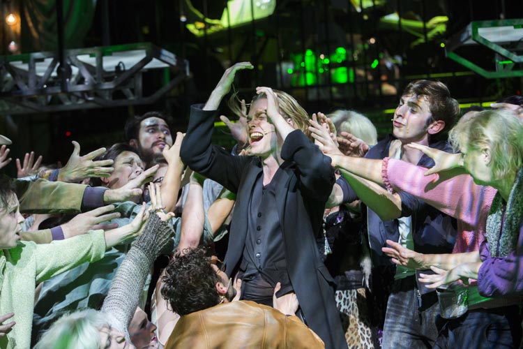 Oedo Kuipers spielt den Jesus in Jesus Christ Superstar am Oldenburgischen Staatstheater.