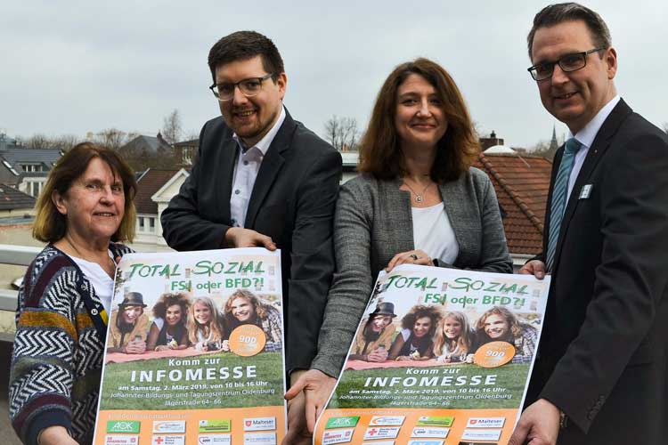 Fenni Lambers, Daniel Lüttmann, Natalie Ratzmann und Andre Kerber (von links) laden zur Informationsmesse „Total Sozial“ ein.