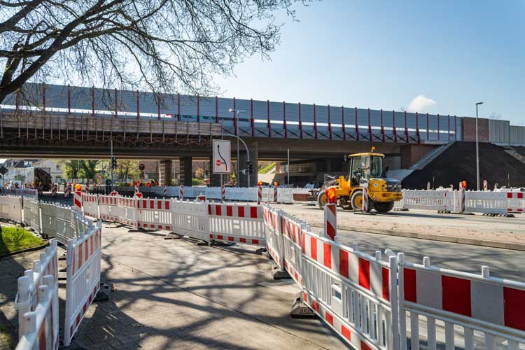 Autobahnbrücke Letzte Vollsperrung der Alexanderstraße in