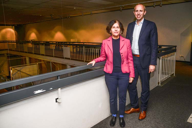 Haben sich für die finanzielle Unterstützung des Landesmuseums Natur und Mensch eingesetzt: Museumsleiterin Dr. Ursula Warnke und Dennis Rohde (MdB).