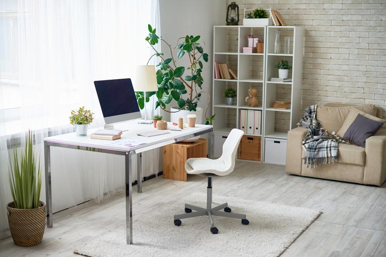 Modernes Home-Office als Arbeitsplatz