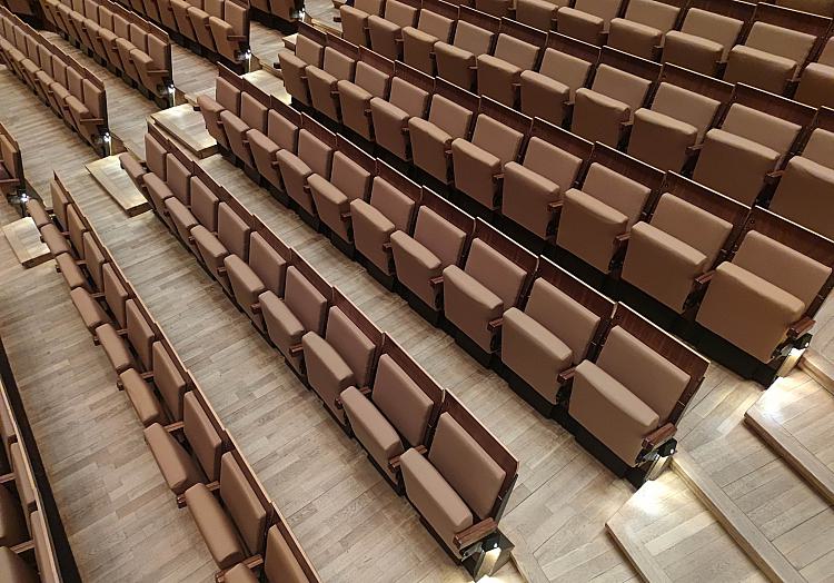 Sitze in einem Zuschauersaal (Archiv), über dts Nachrichtenagentur