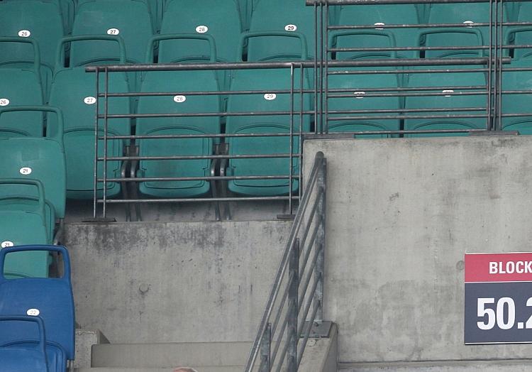 Leere Sitzplätze in einem Stadion (Archiv), via dts Nachrichtenagentur