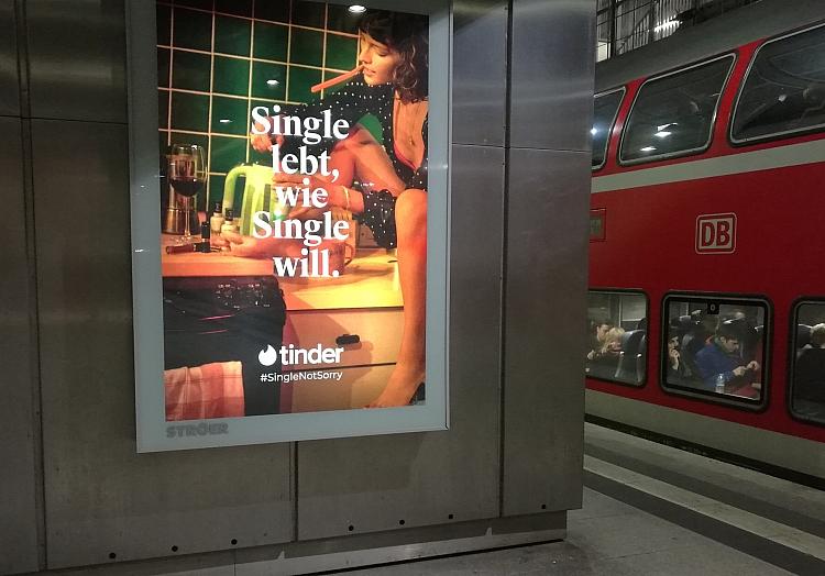 Tinder-Werbung (Archiv), via dts Nachrichtenagentur