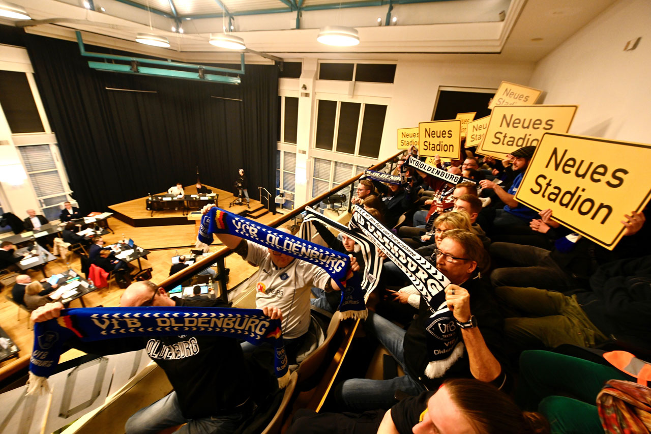 Am 15. April wird der Oldenburger Rat die Entscheidung über den Bau eines neuen Stadions an der Maastrichter Straße treffen. Am vergangenen Montag wurde mit großer Mehrheit eine Bürgerbefragung zu diesem Thema abgelehnt.