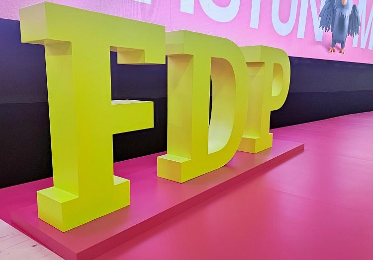 FDP-Logo auf Parteitag (Archiv), via dts Nachrichtenagentur