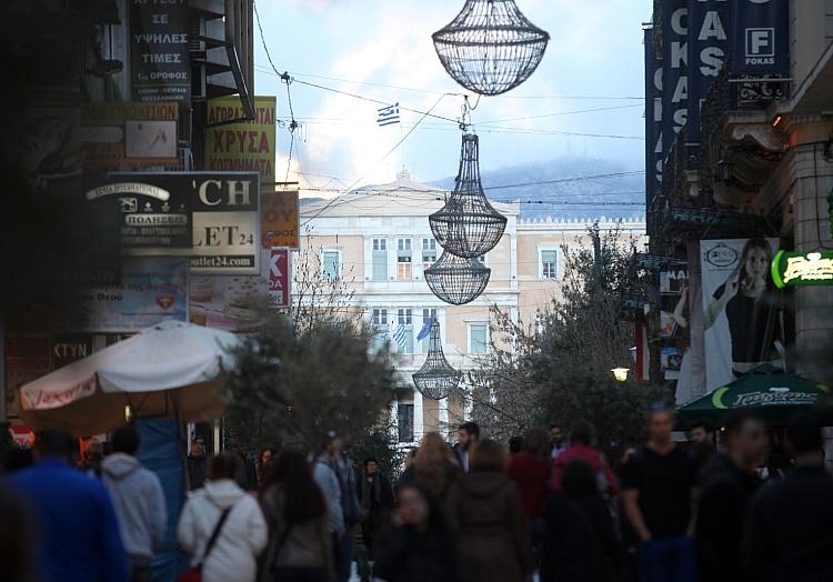 Einkaufsstraße in Athen mit Griechischem Parlament (Archiv), via dts Nachrichtenagentur