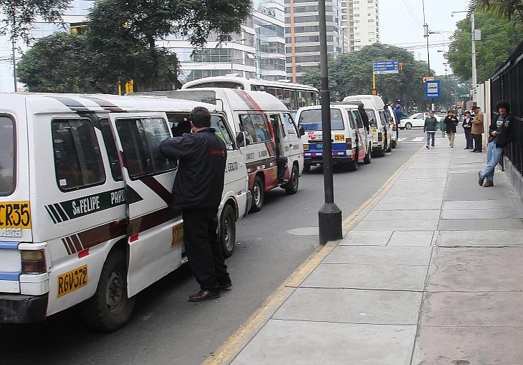 Kleinbusse in Peru (Archiv), via dts Nachrichtenagentur