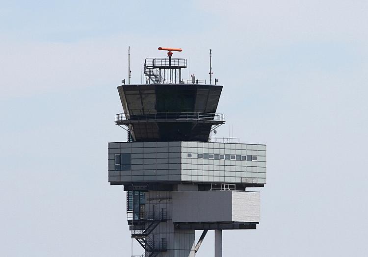 Flughafentower (Archiv), via dts Nachrichtenagentur