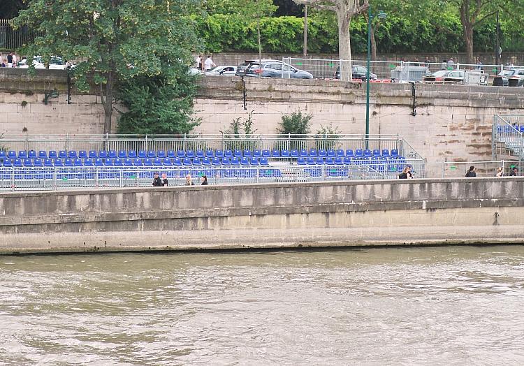 Zuschauertribüne für die Schwimmwettbewerbe an der Seine (Archiv), via dts Nachrichtenagentur