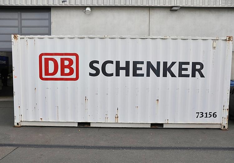 Container mit Logo von DB Schenker (Archiv), via dts Nachrichtenagentur