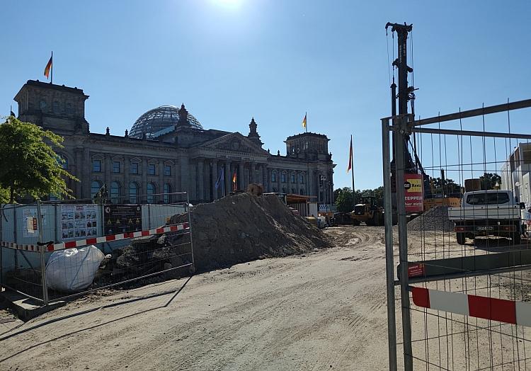 Baustelle vor Deutschem Bundestag (Archiv), via dts Nachrichtenagentur