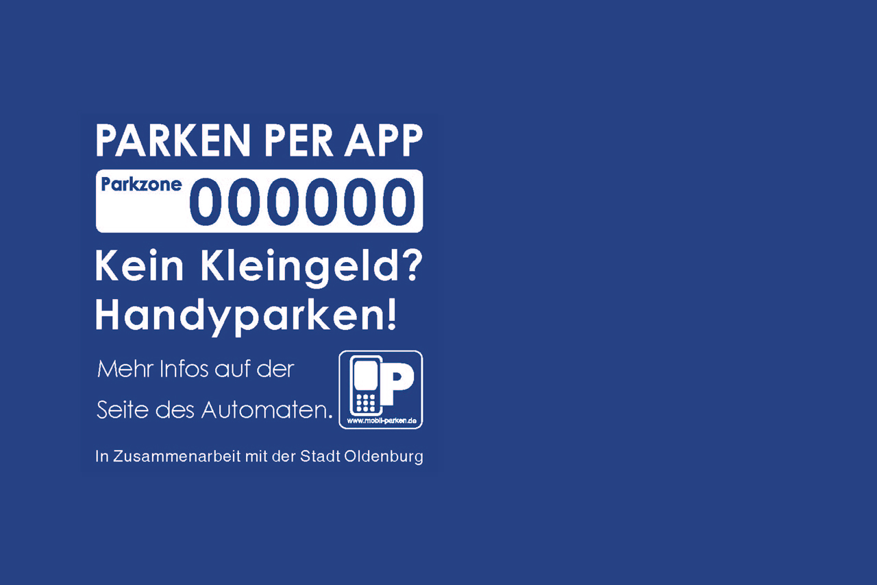 Mit diesen Aufklebern werden die Parkscheinautomaten ausgestattet, um auf die neue Möglichkeit, Parkgebühren per App mit dem Handy zu bezahlen, hinzuweisen.