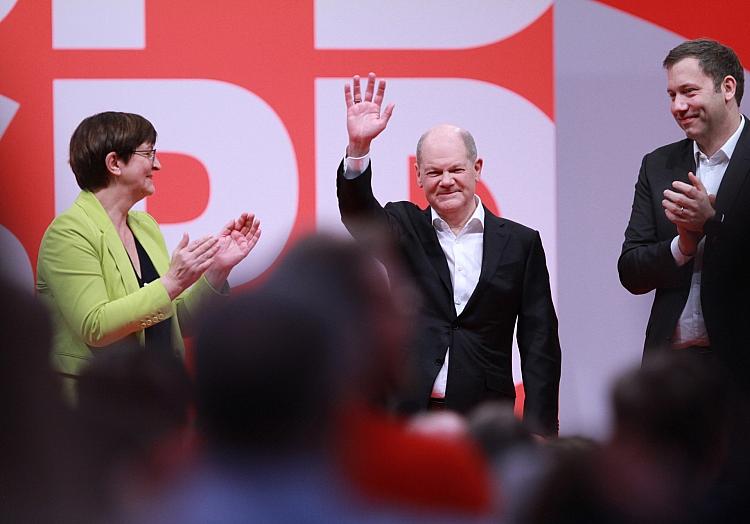 Saskia Esken, Olaf Scholz, Lars Klingbeil (Archiv), via dts Nachrichtenagentur