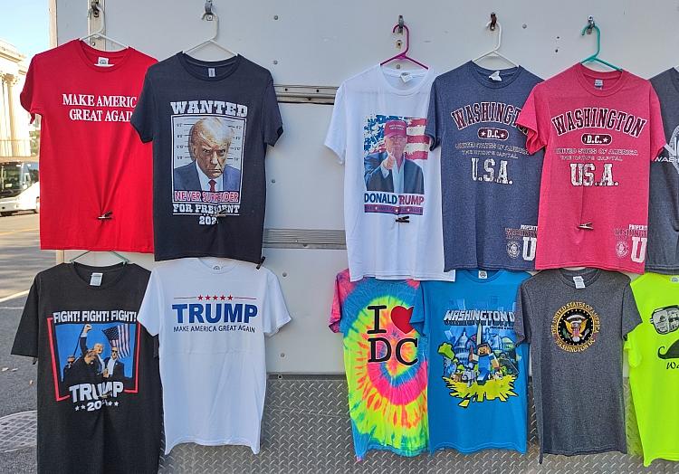 Donald-Trump-T-Shirts (Archiv), via dts Nachrichtenagentur