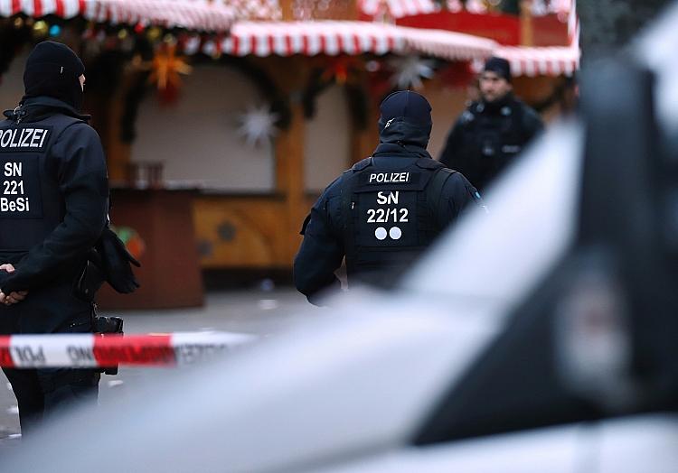 Polizisten nach Anschlag auf Magdeburger Weihnachtsmarkt am 21.12.2024, via dts Nachrichtenagentur