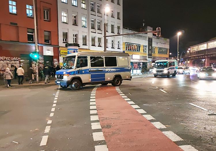 Berliner Polizei im Einsatz am 01.01.2025, via dts Nachrichtenagentur