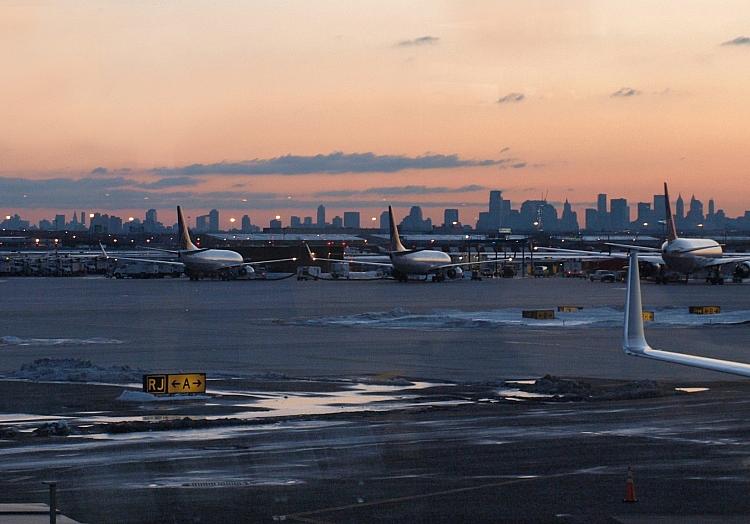 Flugzeuge am Flughafen Newark bei New York, via dts Nachrichtenagentur