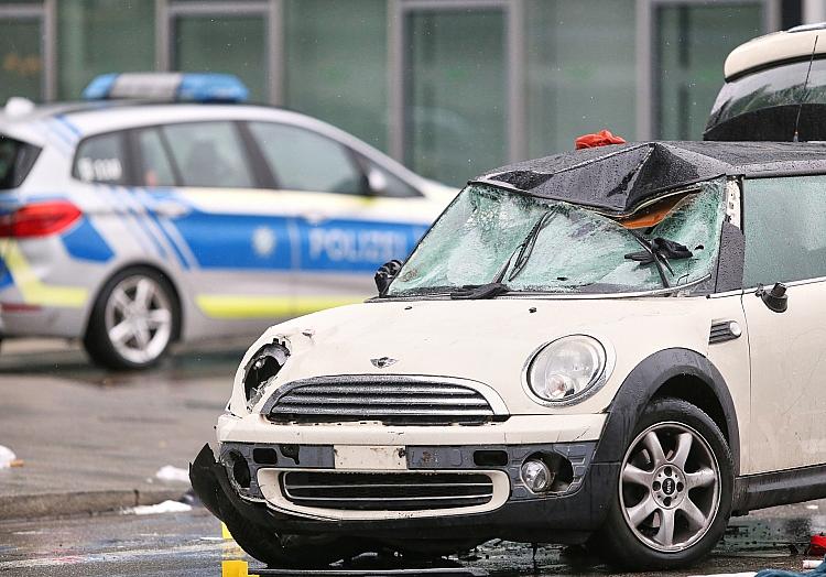 Tatfahrzeug nach Autoattacke in München am 13.02.2025, via dts Nachrichtenagentur