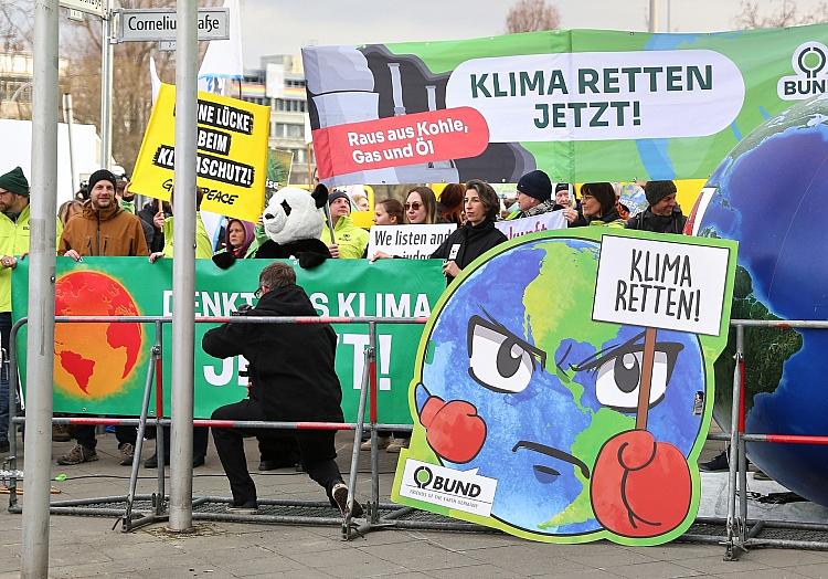 Demonstranten protestieren für Klimaschutz am 13.03.2025, via dts Nachrichtenagentur